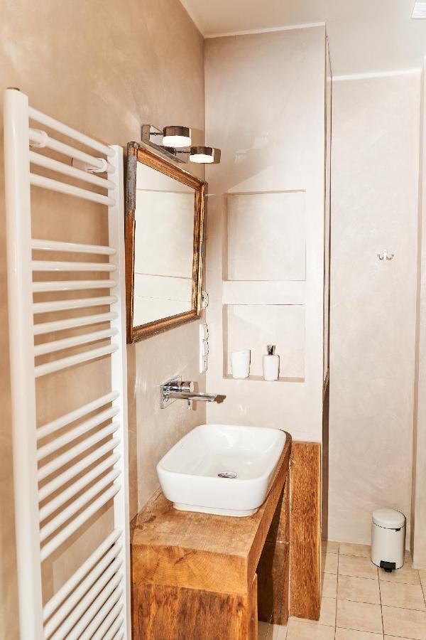 Newstalgie Apartment